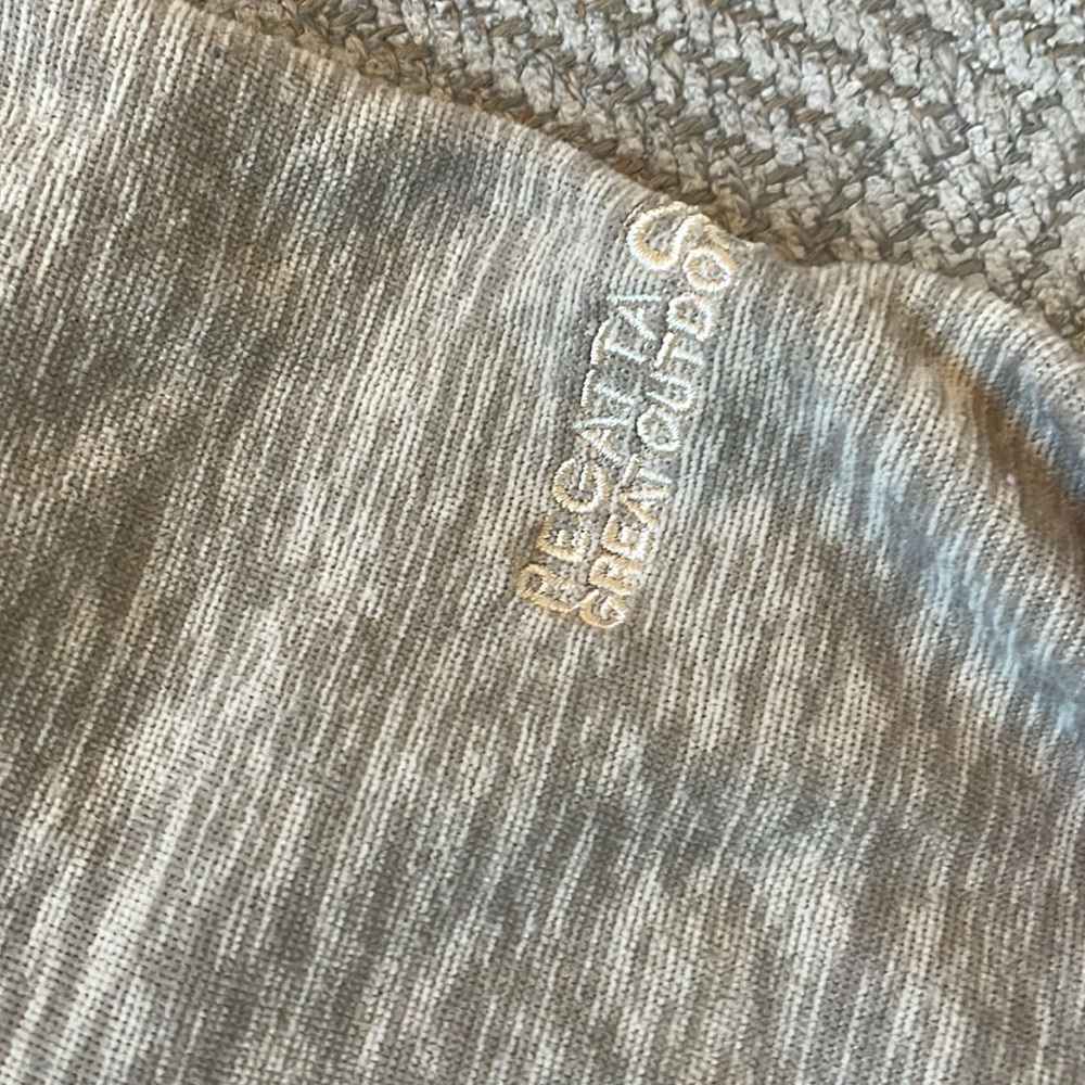 4/$15 Regatta hoodie - Picture 3 of 4